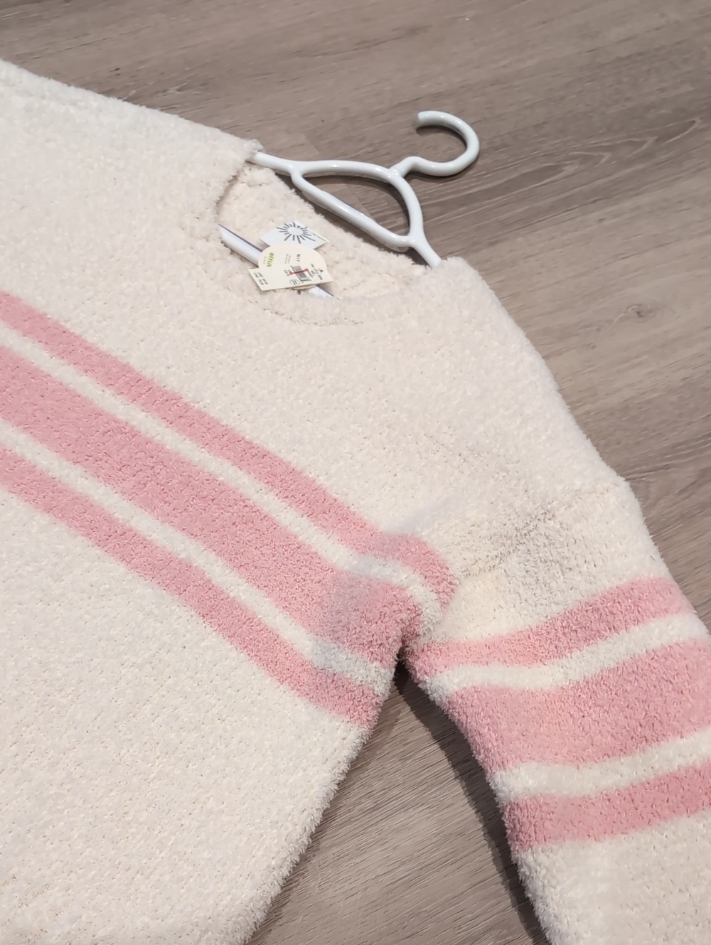 Aerie Marshmallow Crewneck Sweater Large - Picture 6 of 8